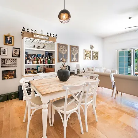 Portville Canal Side Villas 65 غوجيك