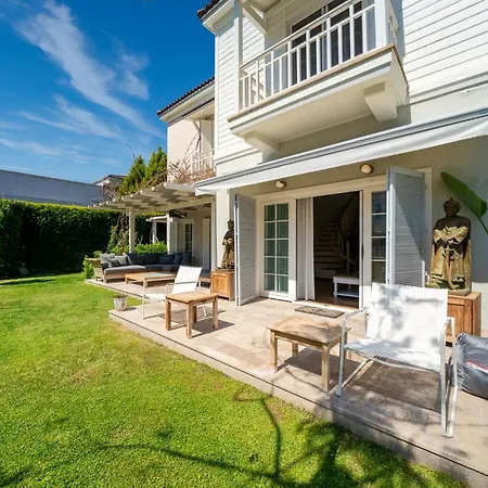Portville Canal Side Villas 65 * غوجيك