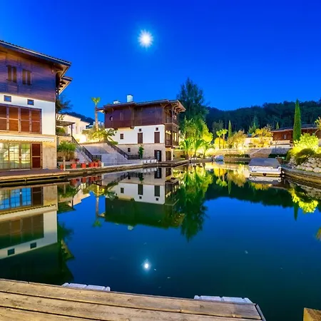 Portville Canal Side Villas 65 فيلة غوجيك