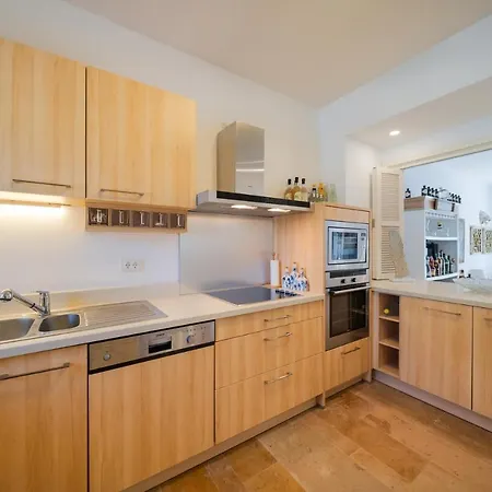 Portville Canal Side Villas 65 فيلة